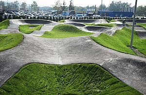 Pumptrack na Białołęce w smrodzie Czajki?