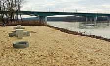 Chcemy prażyć się na słońcu. Dwie plaże dla Białołęki?