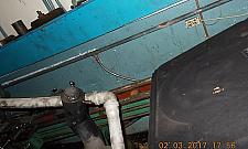 Chytry mechanik z Warszawy. "Spalał zużyty olej silnikowy, produkował żrący dym"