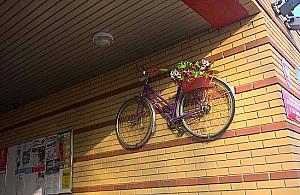 Rowerem do szkoły: zdrowo, wygodnie i... modnie