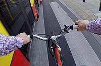 Autobus kontra rower na Marymonckiej. O włos od tragedii