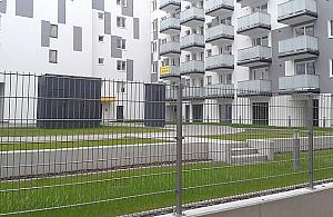 Tu nasze, tam wasze. Obsesja grodzenia dotarła na Słodowiec