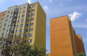 Pat na Jelonkach trwa. "Ludzie nie mogą sprzedać mieszkania"