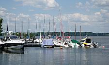 Motorówki zdominują port? "To najlepszy teren nad Zalewem"