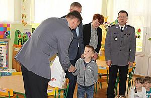 Pięciolatek uratował ciocię. Dostał medal od ministra