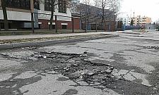 "Erazma to tor przeszkód". Tak wygląda droga do szkoły