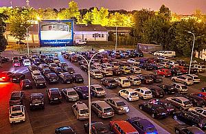 Świetne filmy w Międzylesiu. Kino samochodowe za darmo