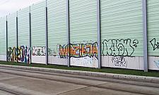 Tak mogą wyglądać ekrany na trasie mostu