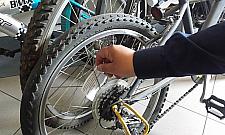 Szukamy złodzieja. Policja zostawia liściki do rowerzystów