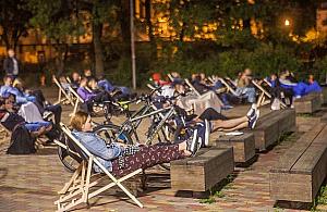 Za darmo na Bielanach: trzy kina pod chmurką