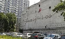 Ruina przy Waliców. Kamień i co?