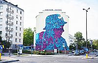 Krew i ruiny. Mural przypominający o rzezi Woli