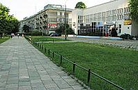 Skwer z oczkiem wodnym odmieni centrum Bielan