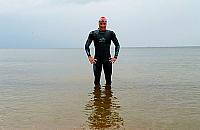 Uczy pływać na Wrzecionie, dopłynął wpław do Danii