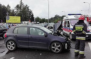 Wypadek na Modlińskiej. Kobieta w szoku
