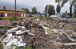 Odgruzowali plac przy Biedronce