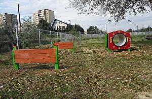 Przy Trasie Toruńskiej powstaje wielki park dla psów