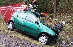 Czołowe zderzenie pod Legionowem. Nie żyje kierowca