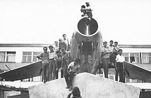 Czar myśliwca Dewulotu. "Nie odleciał"