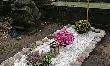 Grób "Czterdziestolatka", czyli polskie dziennikarstwo w pigułce