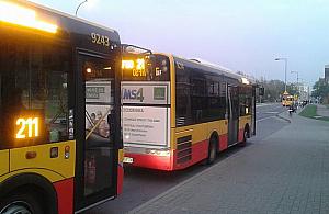 Potrójne doładowanie? Autobusy kursują stadami