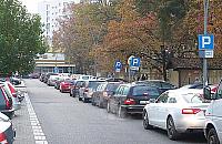 Samochodem pod szko��. Jak odkorkowa� Kr�lowej Jadwigi?