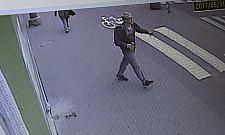 Napad z nożem na przystanku przy Reymonta