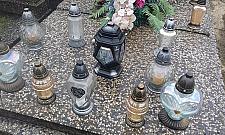 Festiwal kiczu i bezguścia na cmentarzach