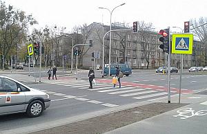 Światła w al. Reymonta już działają. Utemperują piratów?