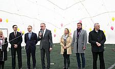 Wielki balon wylądował. "Mieszkańcy wchodzą bezpłatnie"