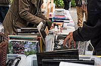 Przedświąteczna garażówka na Bemowie