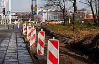 Towarowa z drog� rowerow� i... przysz�ym absurdem