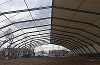 Balon wyl�dowa� na Br�dnie. Kto skorzysta z hali?