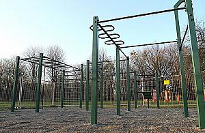 Czy w parku Powstańców wypada się bawić?