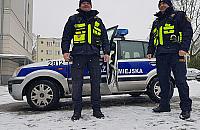 Rodz�ca kobieta i auto w korku. Pomogli stra�nicy