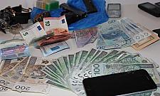 Ukrywał się przed policją, miał nielegalną broń