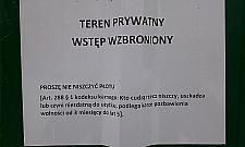 Wawrzyszew płotem podzielony. "Proszę nie niszczyć"