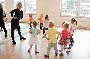 Taniec na Białołęce. Dla dzieci i dorosłych