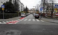 Autami zastawiają skrzyżowania. "Cebule parkowania"