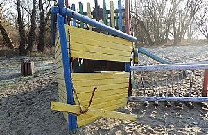 Plaża Romantyczna zdewastowana. "Niespotykane warcholstwo"