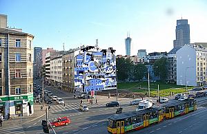 Z cerkwią i gazownią. O jeden mural za daleko?