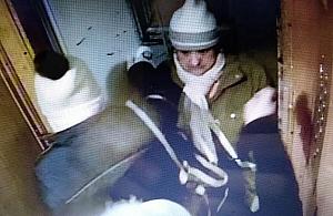 "Chcę zostawić list do sąsiada". Co zrobisz?