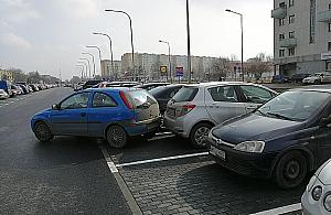 Z cyklu Mistrzowie Parkowania: Śmieszek z Młocin