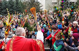 Niedziela Palmowa na Bielanach. "Przyjdźcie pieszo"