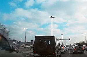 Pościg na Modlińskiej. "Koleś się na mnie rzucił"