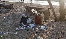 Plaża Romantyczna przed sezonem. "Psy szyłem już kilka razy"