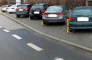 Aut przybywa, parkingów ubywa. Straż miejska ma żniwa