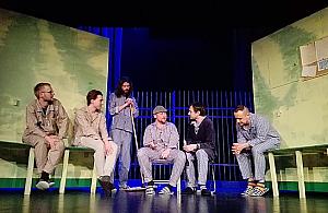 "Lot nad kukułczym gniazdem" w białołęckim teatrze