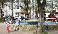 Tłumy w parkach, lasach i lodziarniach. Efekt niedzieli bez handlu?