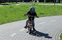 Kilkulatki na drogach rowerowych. "Szlag trafia"